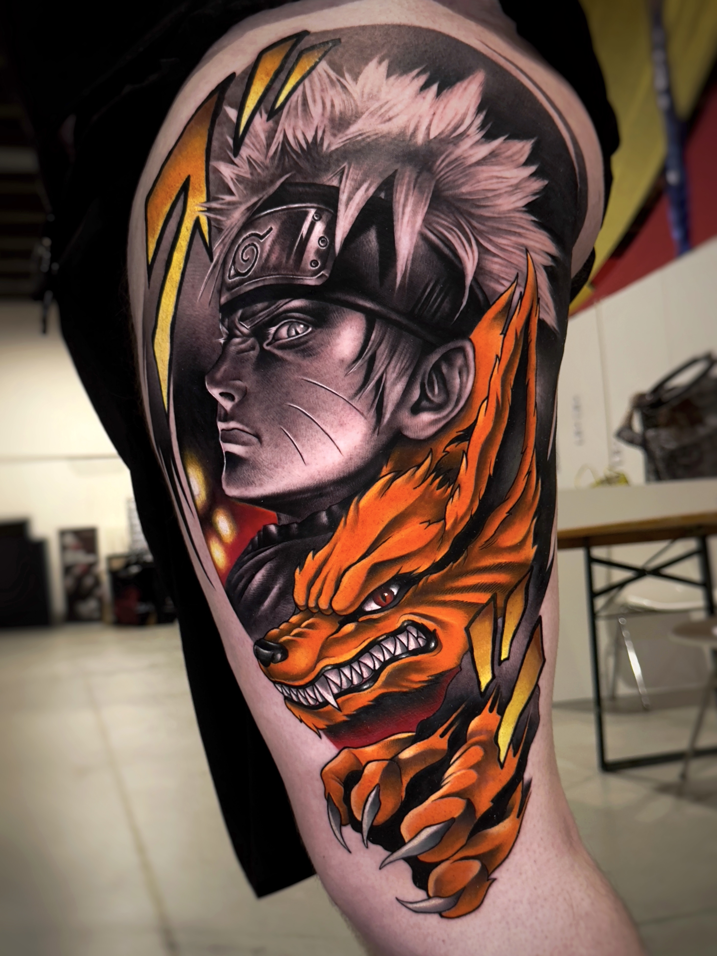 Tatuaggio anime Naruto a colori realizzato da Thomas Morello AKA SAZE